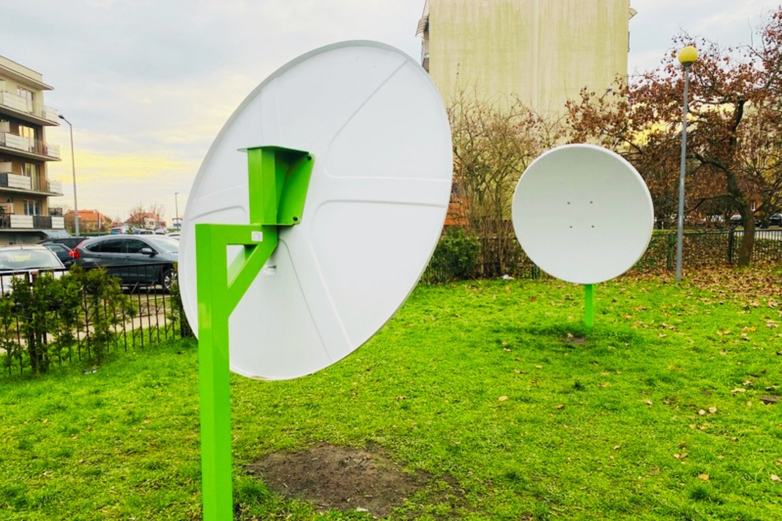 Telefon paraboliczny - zdjęcie 2